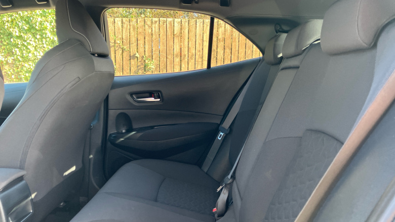 Toyota Corolla 2.0 VVT-i Hybrid Design 5dr CVT Hybrid Hatchback